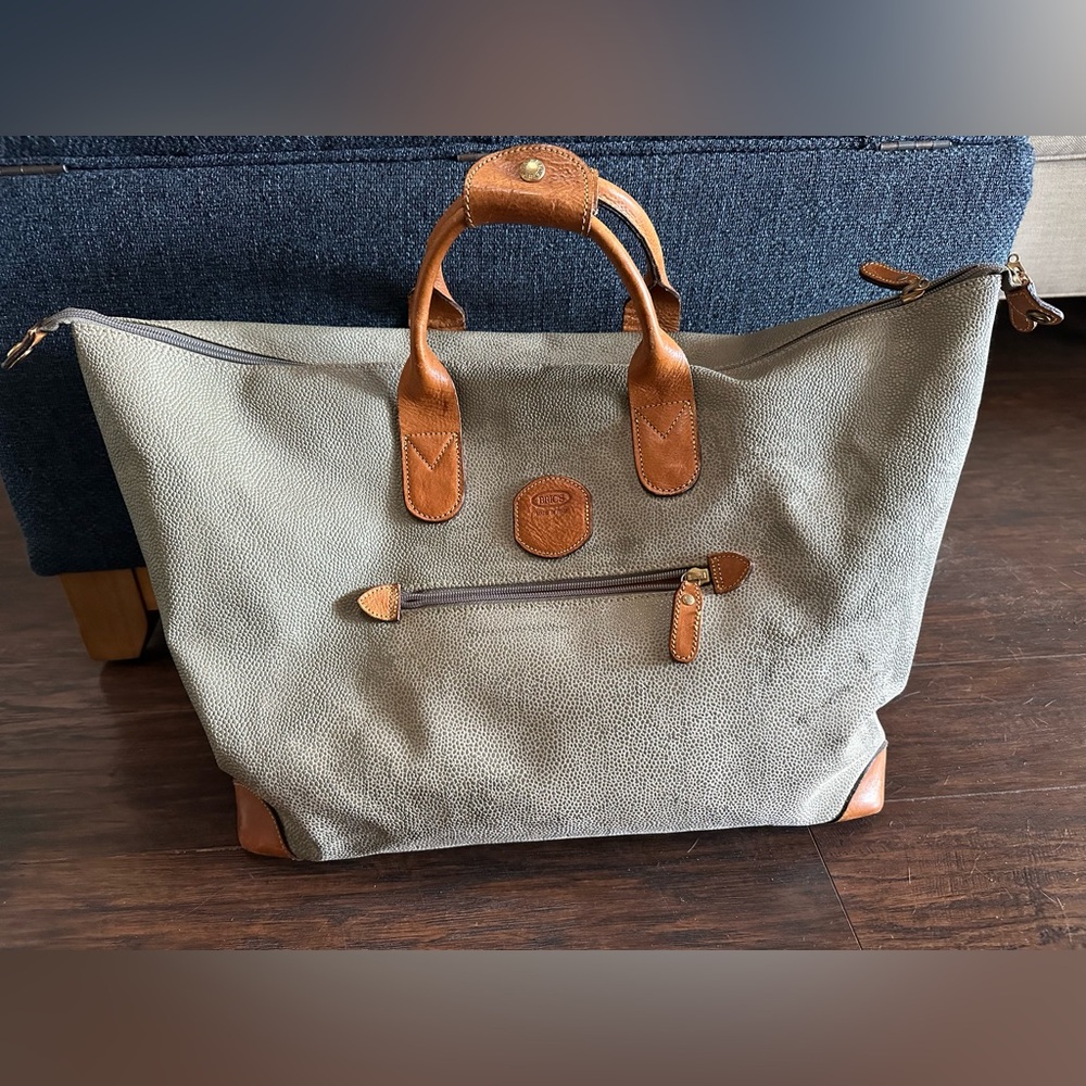 Brics Carry On Luggage Pebbled Sage green Leather Duffle Bag Hard Base Weekender